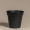 Schwarzer Innentopf mit einem Durchmesser von 21 cm