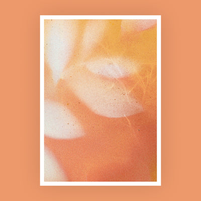 Dankeskarten für Blumensträusse mit sanften, sich überlagernden Blättersilhouetten in warmem Orange, Pfirsich und Gelb, dazu weisser Rahmen und passender Pfirsich-Hintergrund - zart, verträumt und dezent strukturiert.